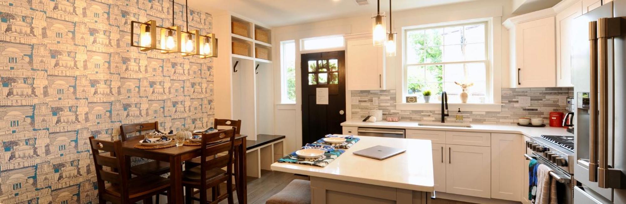 Cherry Blossom Townhouse, Easy Dc Access Сasa de vacaciones